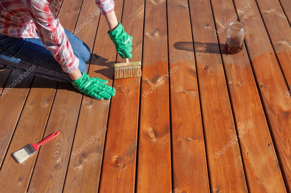 Suelo de madera exterior y mantenimiento